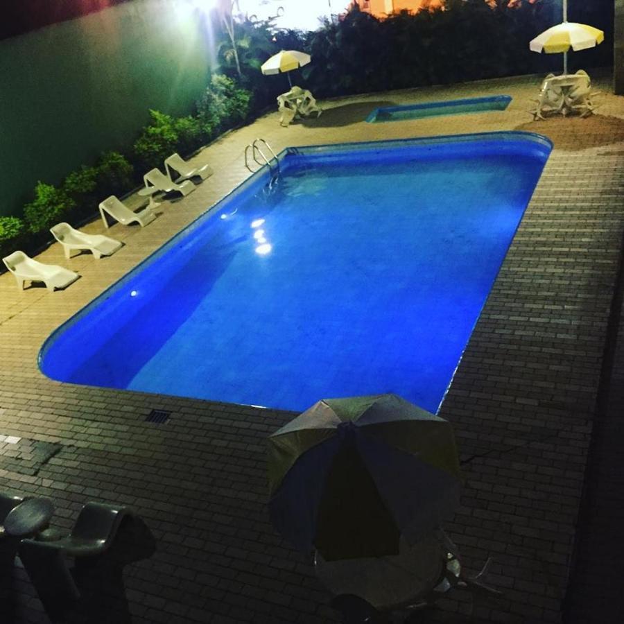 Hotel Guanabara Карагуататуба Екстериор снимка