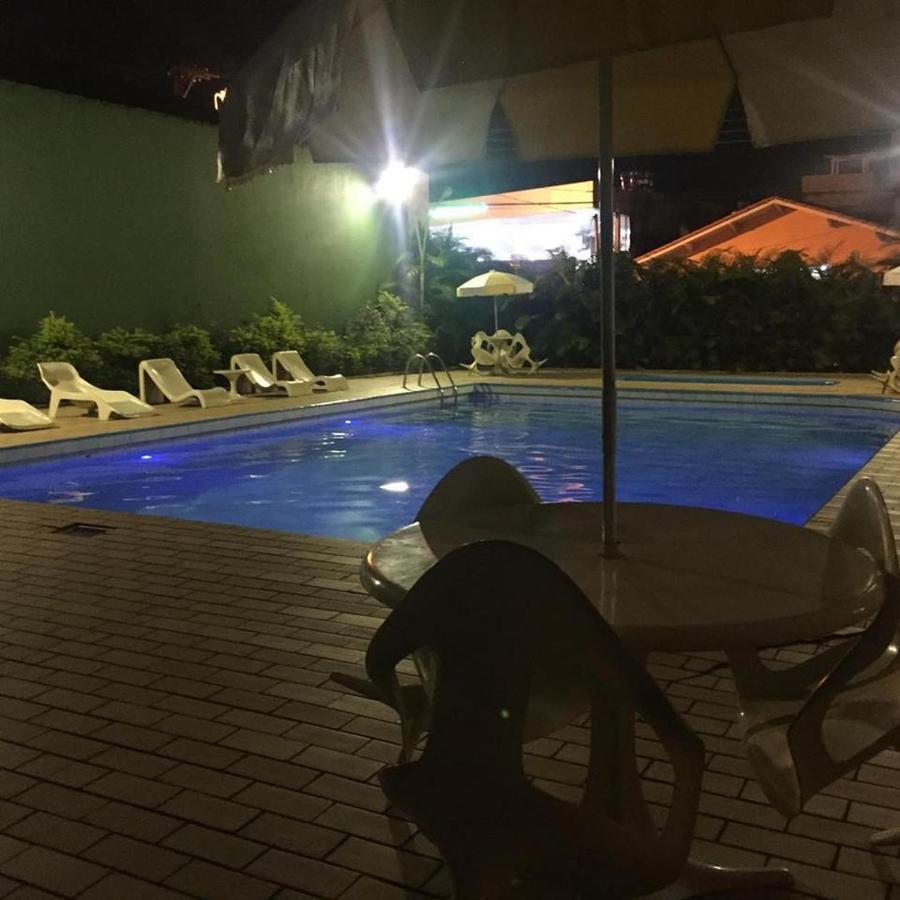 Hotel Guanabara Карагуататуба Екстериор снимка