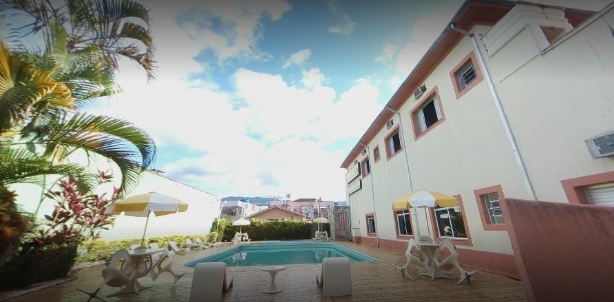 Hotel Guanabara Карагуататуба Екстериор снимка